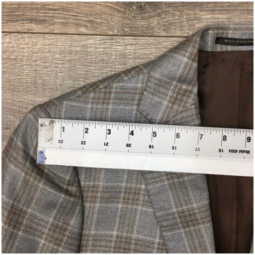 J Hilburn welcome primo